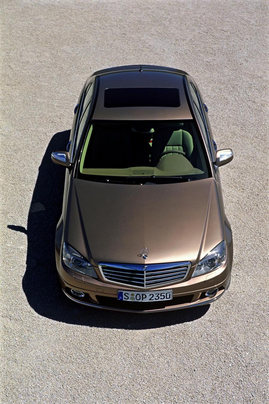  Mercedes-Benz C-Class 2007 года  (фото 117 из 413)